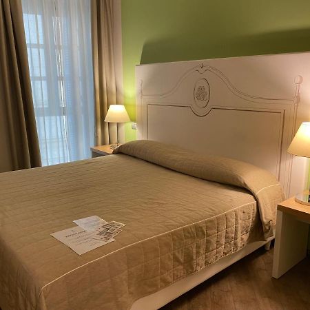 Hotel Monteverde Acqui Terme Buitenkant foto