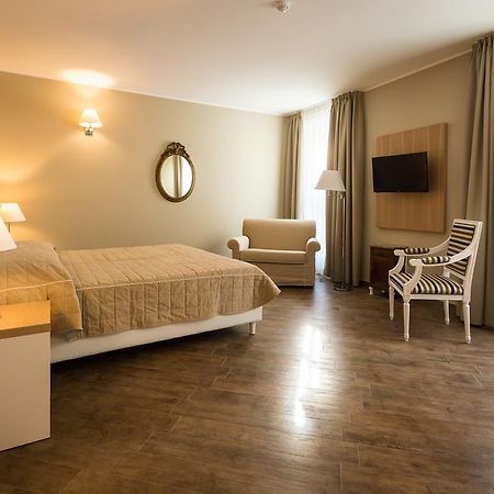 Hotel Monteverde Acqui Terme Buitenkant foto