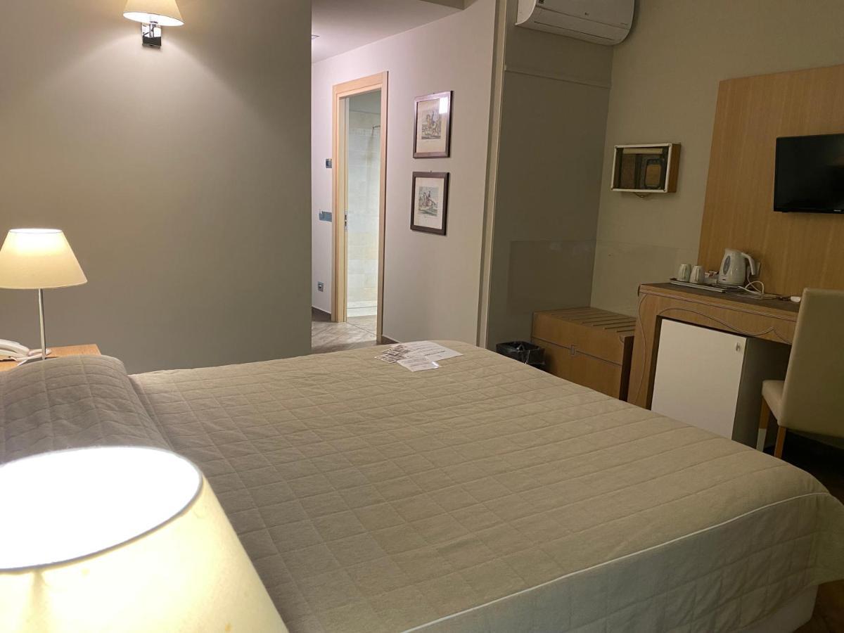 Hotel Monteverde Acqui Terme Buitenkant foto