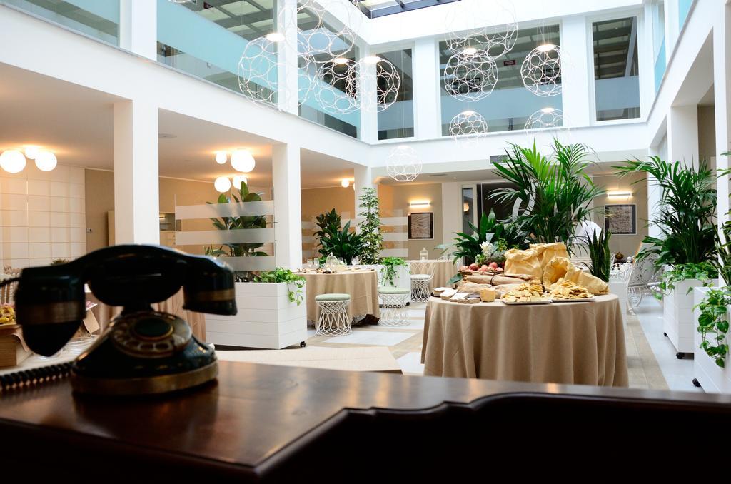 Hotel Monteverde Acqui Terme Buitenkant foto